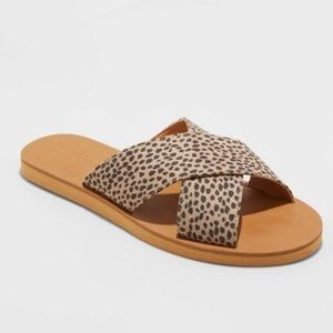 Universal Thread Leopard Animal Print Cross Band Slide Sandal Size 9.5